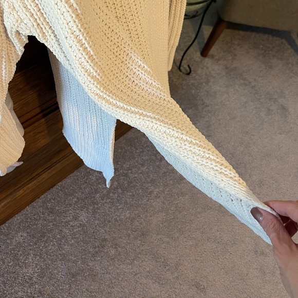 Cozy Aeire pullover Bundle - Picture 3 of 7